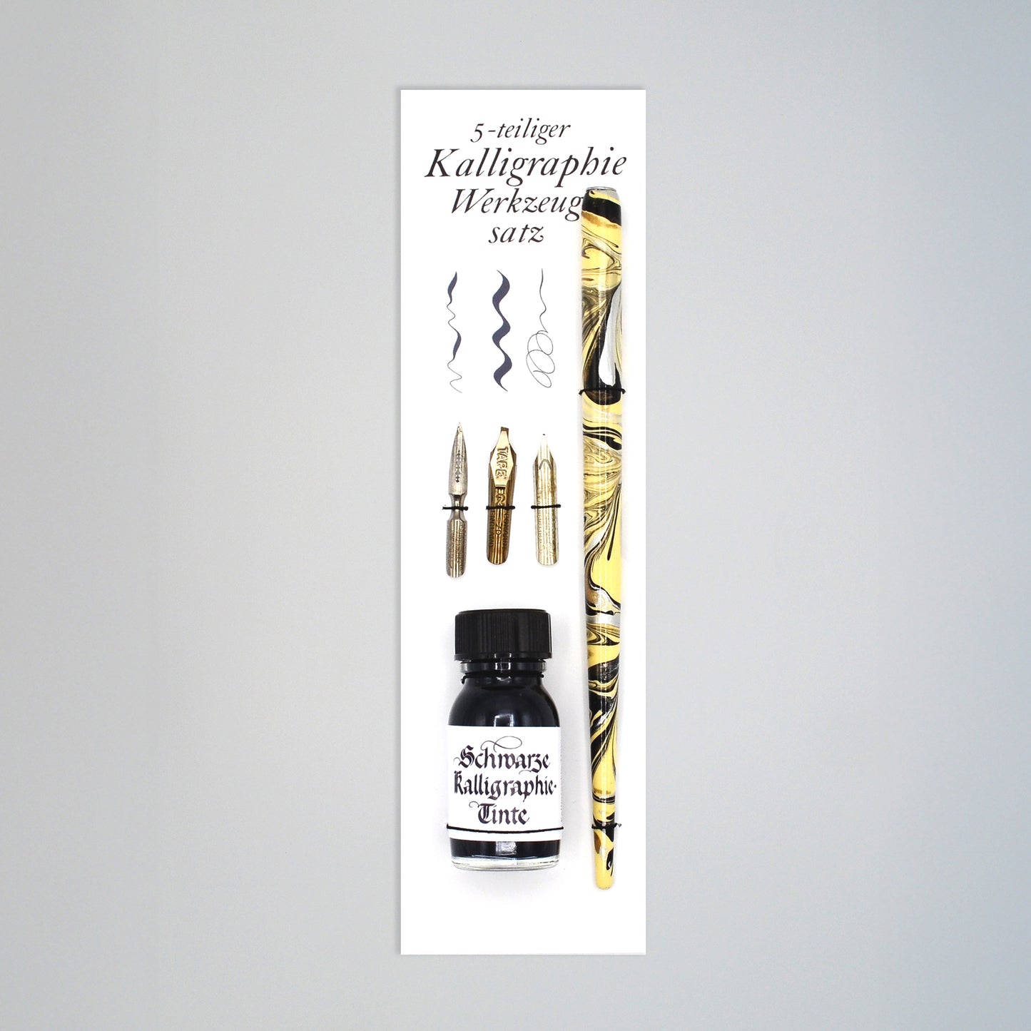 5-teiliges Kalligrafie-Set Schwarz, Tintenflasche, marmorierter Federhalter, je eine Bandzugfeder, Spitzfeder, Pfannenfeder, auf Karte mit innseitiger Anleitung