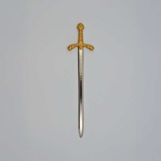 Brieföffner Richard Löwenherz, mit Löwenkopf und Wappen auf goldenem Griff, schlichtes Design