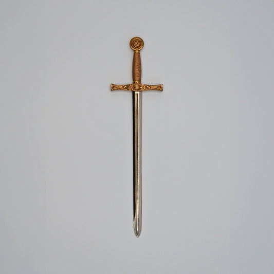 Brieföffner Excalibur im schlichten Design, goldener Griff